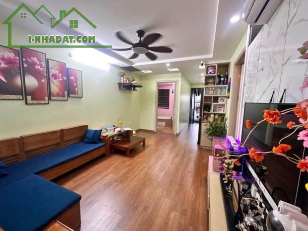 Bán Chung Cư Nguyễn Văn Cừ, Long Biên 68m2, chỉ 4,65 tỷ (Cần Gấp)