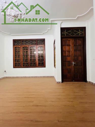 Bán nhà Nguyễn Chí Thanh – ô tô vào nhà – diện tích 65m², mặt tiền 6m – giá chỉ 17 tỷ - 1
