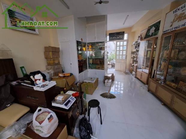 VỊ TRÍ PHỐ KINH DOANH ĐẶNG VĂN NGỮ - 80M2 3 TẦNG, NGANG GẦN 6M, XE HƠI ĐỖ CỬA CHỈ 11.5 TỶ. - 3