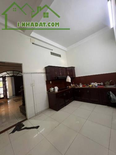 Nhà mặt tiền 4 tầng Huỳnh Tấn Phát, Nhà Bè 7*30m_ 203m²_ 22 Tỉ - 2