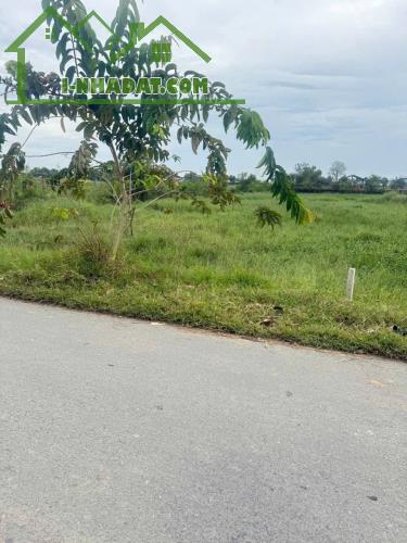 Bán đất thổ cư mt đường Xóm Gò , xã Đức Lập Hạ dt 430m2 giá 2,8 tỷ