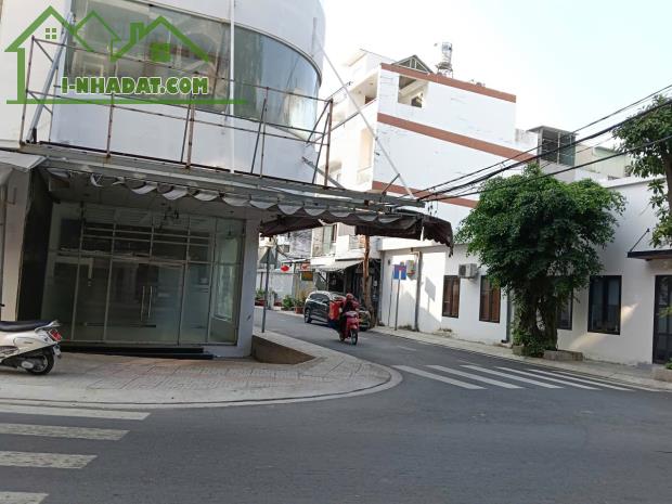 Nhà Huỳnh Thị Đồng Thị Trấn Nhà Bè 26*8_ 4 tầng thang máy 208m2, 31 Tỉ - 2