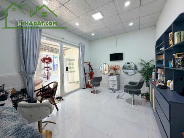 BÁN NHÀ TRUNG DŨNG, GÓC 2 MẶT ĐƯỜNG THOÁNG MÁT, SỔ HỒNG THỔ CƯ HOÀN CÔNG, GẦN NGÃ 3 THÀNH - 3