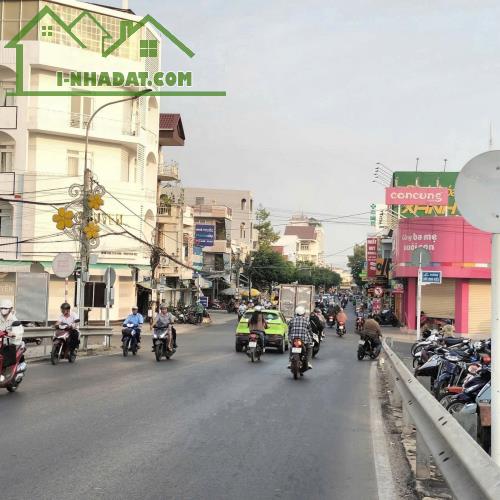 ► Bán căn nhà 4 lầu Thuận tiện kinh doanh mặt LỘ & MẶT CHỢ - BÌNH KHÁNH- LONG XUYÊN - AN - 2