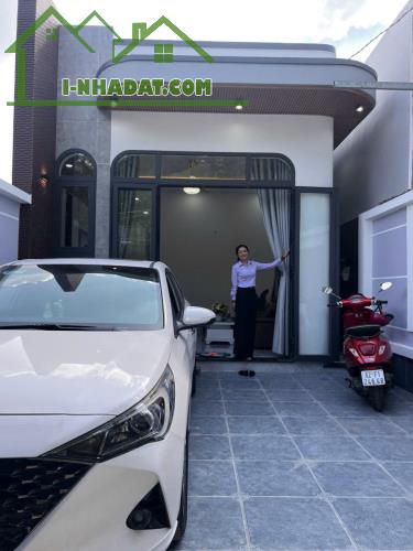 Nhà MỚI Đón Tết ĐẸP RỰC RỠ. Có sân ô-tô.  Long Hòa A, P. Đạo Thạnh