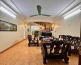 Bán nhà gấp Nguyễn Chính Tân Mai, dt 32m2, 4t, mt 4m, 5.7 tỷ, ở ngay.