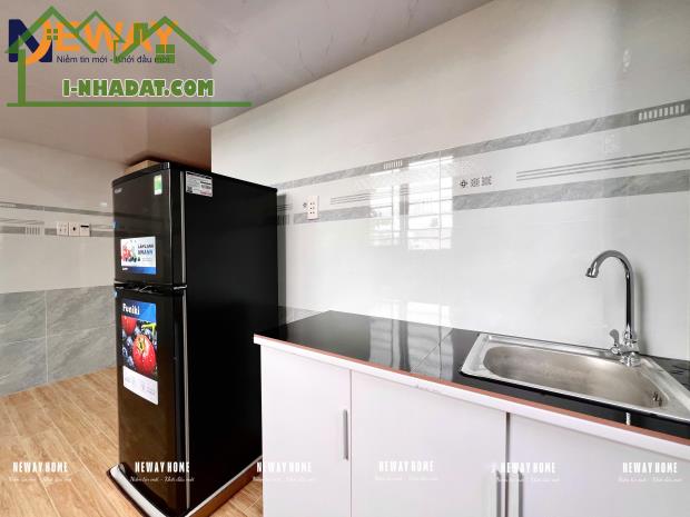 KHAI TRƯƠNG TÒA NHÀ MỚI XÂY - NGAY NGÃ TƯ BỐN XÃ - FULL NỘI THẤT 
 Địa chỉ: Mã Lò, Bình - 1