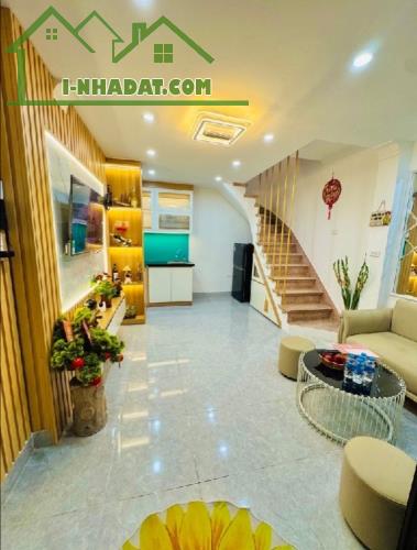 BÁN NHÀ PHỐ HOÀNG MAI, DT 24M², 4 TẦNG, MẶT TIỀN 4M, CẦN BÁN TRƯỚC TẾT