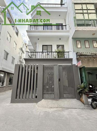 CHDV 5 TẦNG THANG MÁY - LÔ GÓC HUỲNH VĂN BÁNH 70m2 - 18 TỶ