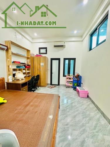 BÁN NHÀ PHỐ GIÁP BÁT - KIM ĐỒNG - VF3 ĐỖ CỬA - FULL NỘI THẤT - 70M x 6T. GIÁ BÁN 18.85 TỶ - 3