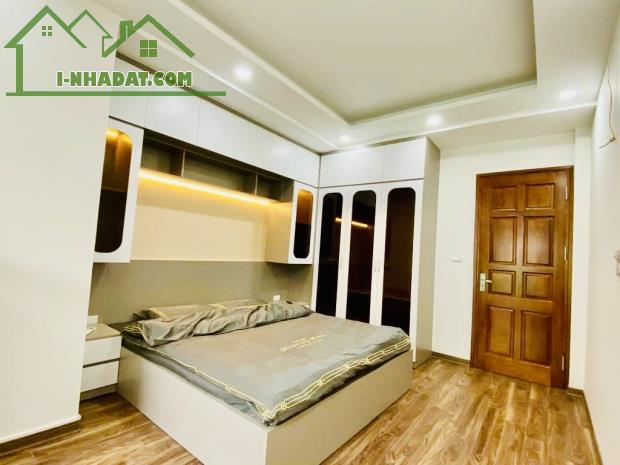 BÁN NHÀ NGÕ THÔNG NÔNG - GẦN Ô TÔ - TRUNG TÂM QUẬN - DT 55M x 5T. GIÁ BÁN 11.75 TỶ - 1