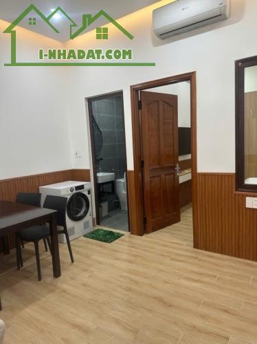 TÒA CĂN HỘ 4 TẦNG – THANG MÁY – GẦN BIỂN – DÒNG TIỀN ~90TR/THÁNG