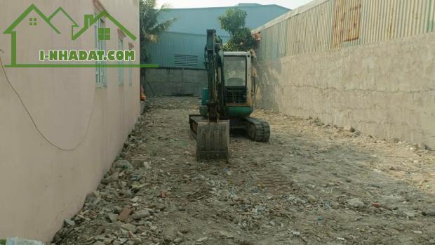 Bán đất thổ cư mt đường ĐT 826 xã Long Hòa , Cần Đước dt 266m2 giá 5,9 tỷ - 3