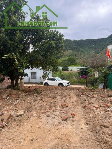Bán đất 600m2 ,Đất giá rẻ cho ace mua làm vườn thuộc Nam yên, Phường Hải Vân, Đà Nẵng.