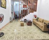 BÁN GẤP NHÀ LẠC LONG QUÂN TT TÂY HỒ GIÁP RANH CẦU GIẤY DÂN XÂY FULL NỘI THẤT 50M X 4 TẦNG
