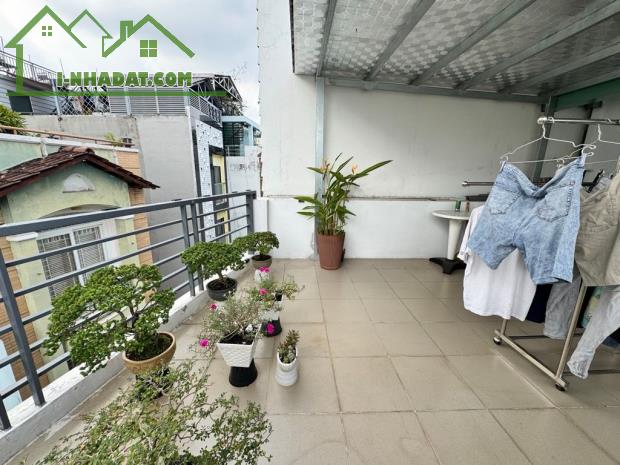 PHÚ NHUẬN – TRƯỜNG SA – 4T/3PN/3WC - NGANG 4.1 – 6.95 T.Ỷ - 5