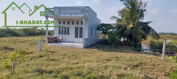 CƠ HỘI VÀNG: SỞ HỮU 1,8 HÉCTA ĐẤT THỦY SẢN – TẶNG NGAY NHÀ KIÊN CỐ FULL NỘI THẤT