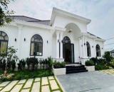 BÁN BIỆT THỰ SÂN VƯỜN CAO CẤP SANG TRỌNG TẠI XÃ MỸ HẠNH BẮC, ĐỨC HOÀ, TỈNH LONG AN CŨ
