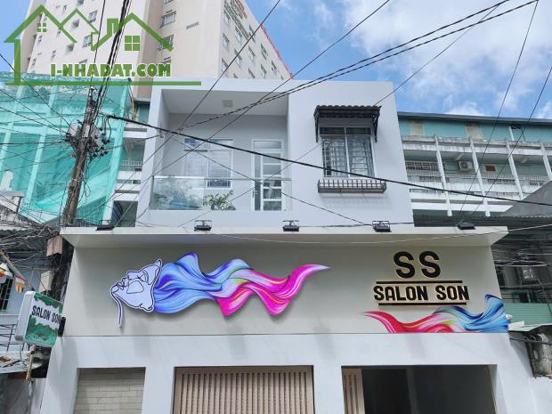CẦN SANG NHƯỢNG SALON TÓC CÓ PHÒNG Ở LẠI TẠI QUẬN 5
