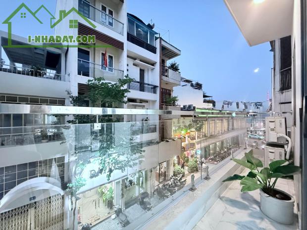 Đi nước ngoài định cư hạ giá bán gấp nhà mặt tiền đường Nguyễn Phi Khanh, quận 1, giá chỉ - 1