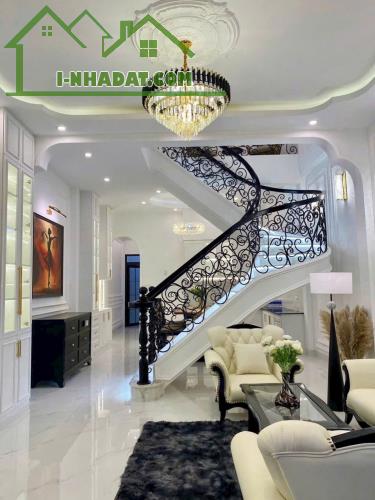 Nhà Lầu TÂN CỔ ĐIỂN đẹp RỰC RỠ. Đường Rộng 8mét. Xe 16 Chổ Vivu - Tân Mỹ Chánh - Mỹ Tho c - 4