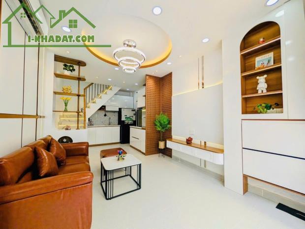 Bán nhà Phú Nhuận hẻm 6m Hồ Biểu Chánh, 3 tầng, 62m², 5.98 tỷ - 2