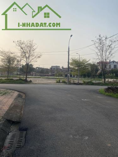 🔥BÁN GẤP LÔ ĐẤT ĐẸP- HÓC THÂN- ĐỒNG TÂM- VĨNH YÊN 90m MT6m sẵn sổ sang tên 2,7x tỷ sđcc - 3