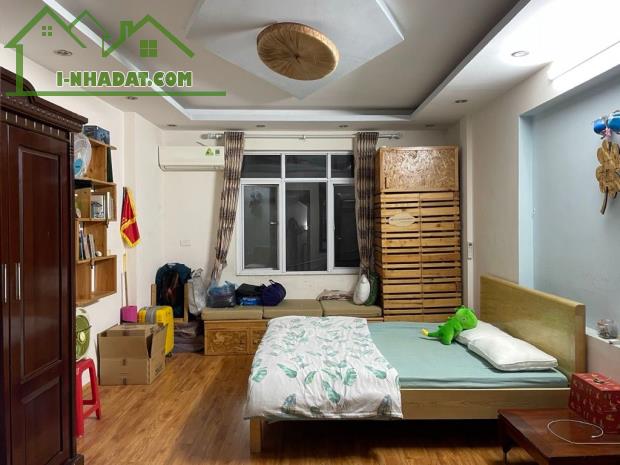 Bán nhà Xuân Đỉnh, 35m2, 5 tầng, dân xây,ngõ nông, ngay phố, oto 10m - 2