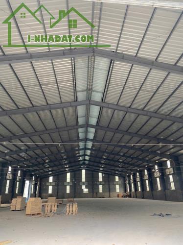 Bán nhà xường góc 2 mặt tiền full SKC cụm Hố Nai, Đồng Nai, 15000m2 giá 52 tỷ.