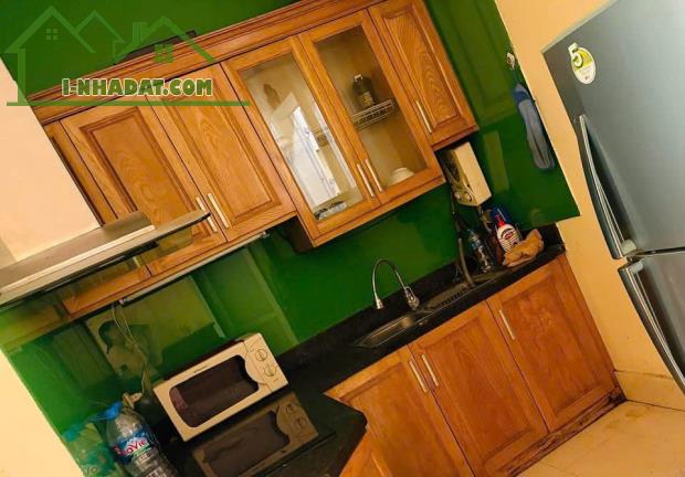 Cần cho thuê nhà 48m2 x 2 tầng có 3 phòng ngủ, 1WC, đầy đủ tiện nghi đường Hoàng Hoa - 1