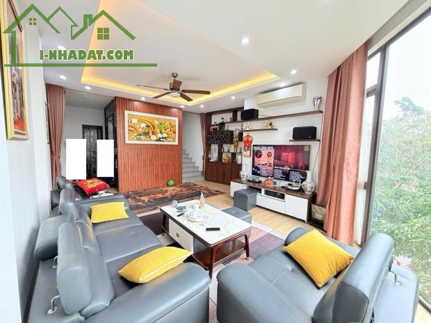 Nhà mặt phố Minh Khai gần Times City, 64m2 mặt tiền 7.3m, giá 38 tỷ có TL, 0985868893