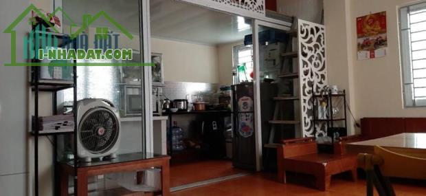 Chính chủ cho thuê nhà cấp 4 ngõ 181 Nguyễn Văn Linh, diện tích 35M2, giá 5 triệu - 3