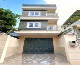 CẦN CHO THUÊ NHANH Căn hộ dịch vụ cao cấp, phòng studio mới 100% ngay trung tâm q. Bình