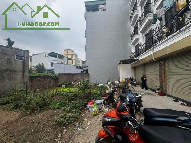 Bán đất thanh lân 52M mặt ngõ VF3 thông gần phố hoàng mai