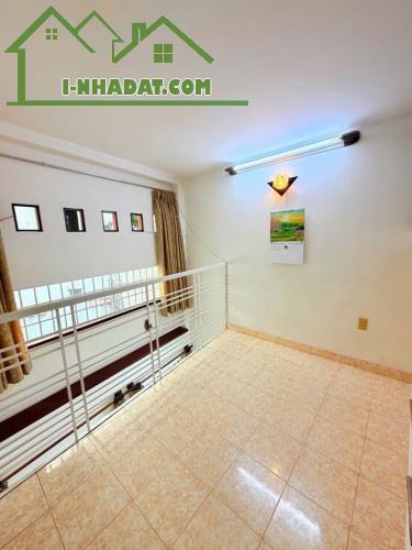 Hiếm, Nguyễn Văn Trỗi, Phú Nhuận, 3 Tầng, 36m2, nở hậu 5.7m, gần hẻm XH, chỉ  4.85 Tỷ - 1