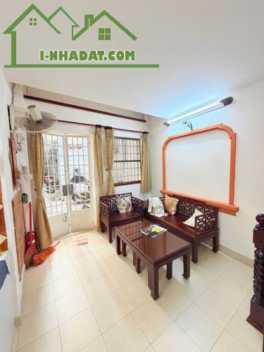 Hiếm, Nguyễn Văn Trỗi, Phú Nhuận, 3 Tầng, 36m2, nở hậu 5.7m, gần hẻm XH, chỉ  4.85 Tỷ - 2