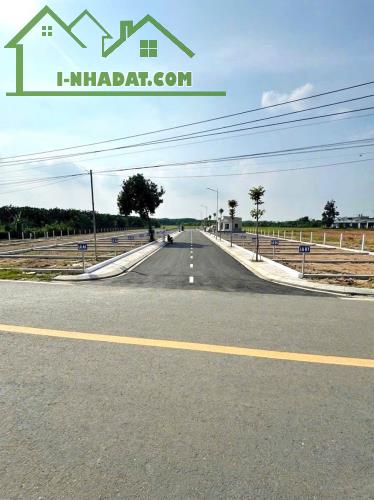 Bán 5 lô đất 1 sẹc HL15 giá chỉ 300 triệu sang tên. Gần cầu Bạch Đằng2