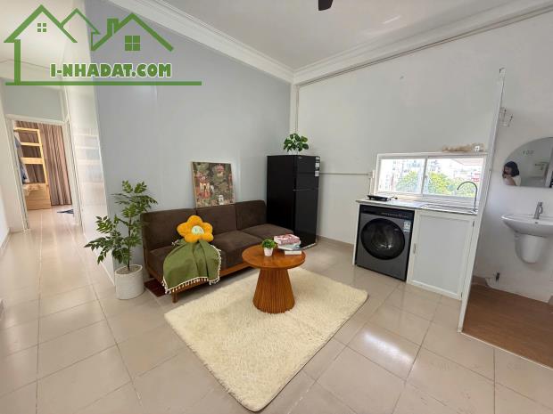 SANG NHƯỢNG CĂN HỘ 2PN FULL NỘI THẤT – NGAY TRUNG TÂM QUẬN 1