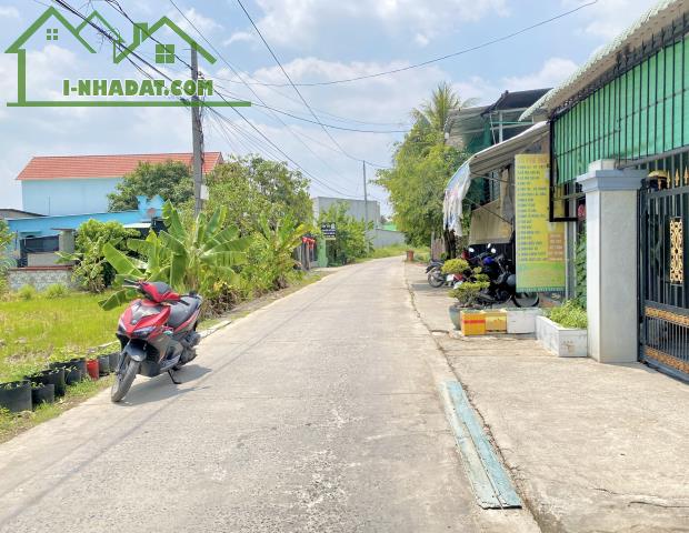 Đất thổ cư 193m2 MT đường Bà Cua, gần Quốc Lộ 1A, Giá 1,9 tỷ - xã Phước Lợi, Bến Lức, LA - 2