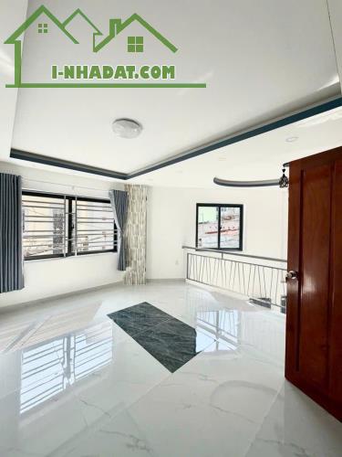 Hoàng DIệu_Nguyễn Văn Trỗi, Phú Nhuận,5 Tầng,ngang 6m, 5Pn,hẻm 4m, 52m2, Ở ngay, 10.45 Tỷ