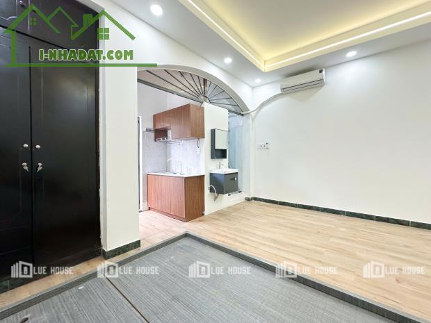 PHÒNG STUDIO BAN CÔNG RỘNG – VIEW THOÁNG – GẦN NHÀ GA T3 - 2
