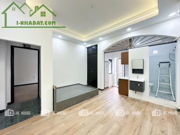 PHÒNG STUDIO BAN CÔNG RỘNG – VIEW THOÁNG – GẦN NHÀ GA T3 - 4