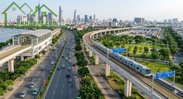 Cọc ngay lô đất 100m2 chỉ hơn 990 triệu, full thổ cư, có sổ sẵn, mặt tiền lộ giới 25m - 5