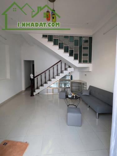 Cho Thuê Nhà Bắc Nha Trang – 3PN – Đường Rộng 8m Có Vỉa Hè – 11tr - 3