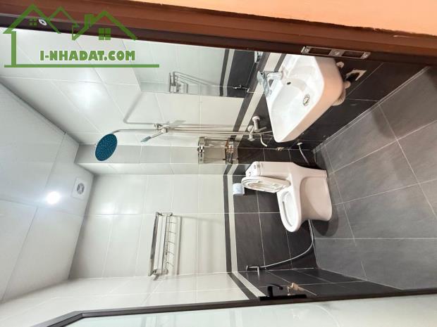 nhà ngõ trần khát chân 40m, 5 tầng, full nội thất, giá chào 7.5 tỷ - 4