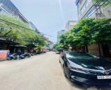 Tòa CHDV, dòng tiền 1.5 tỷ/năm, đường lớn 3 xe tải tránh, kinh doanh sầm uất ngày đêm