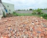 Bán đất mặt tiền đường Long Bình , Long Hiệp Bến Lức tdt 800m2 (131,6m2 thổ ) giá 4,5 tỷ