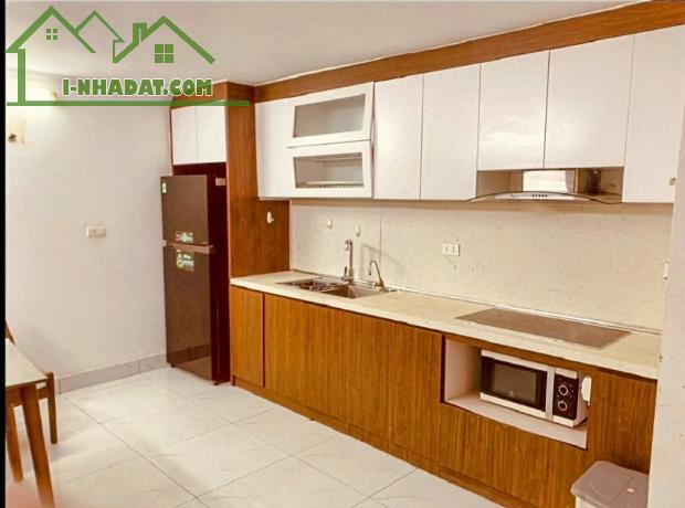 CĂN HIẾM - MỸ ĐÌNH - NHÀ DÂN XÂY - GẦN Ô TÔ - KD - FULL NT - 2