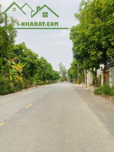 BÁN gấp lô đất đẹp cụm kinh tế Đồng Tâm, Trần Doãn Hựu, Vĩnh Yên 100m mt5m sẵn sổ 2,7 tỷ - 4