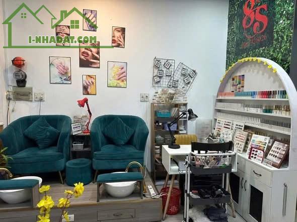 CHÍNH CHỦ SANG LẠI TIỆM NAIL + GỘI + MASSAGE - GẦN ĐH BÁCH KHOA HCM - CỰC HOT